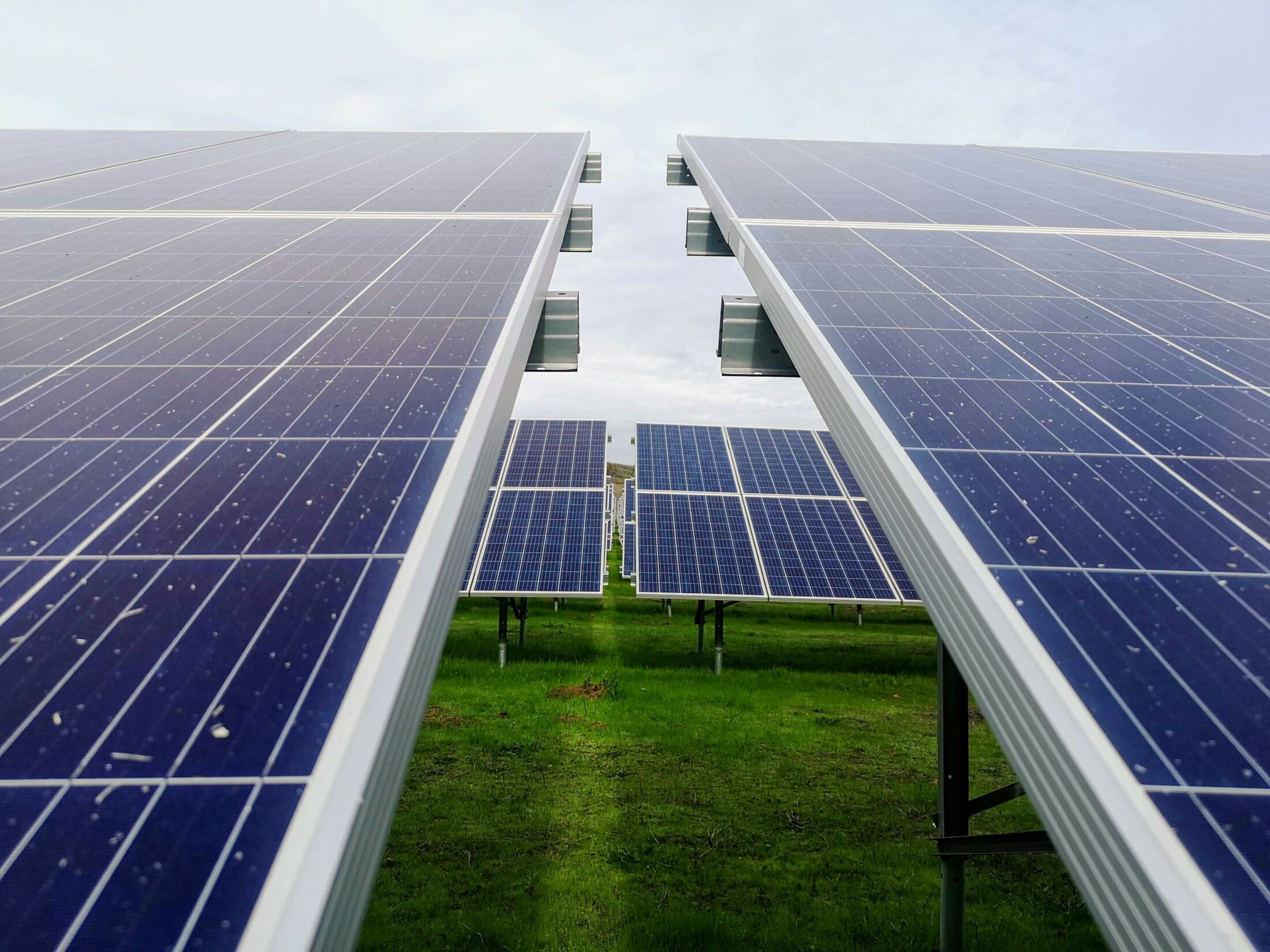 herbruikbare grondstoffen nodig voor zonnepanelen voor de circulaire energietransitie